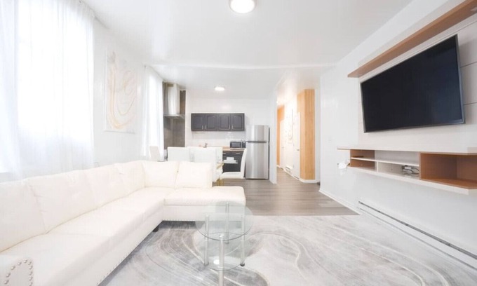 Southeast Yonkers Casa | Luxury NY Home close to NYC!