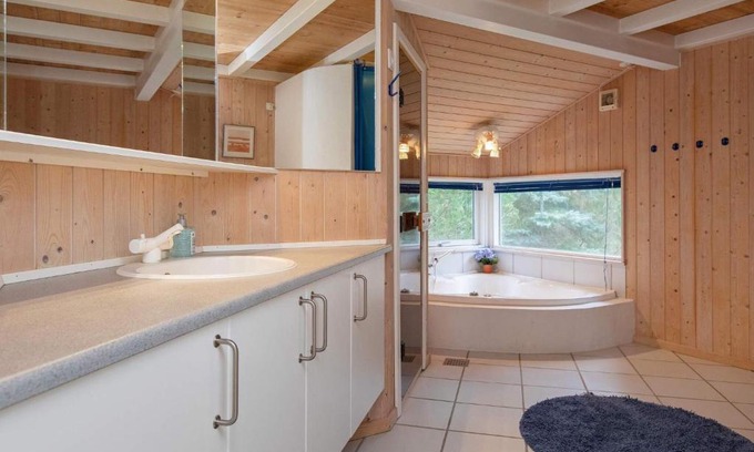 Hoensinge Casa | Luxury Oasis in Pot Strandby-By Traum