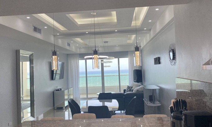 Villas Del Mar Apartamento | Luxury Ocean front Condo in Juan Dolio Beach