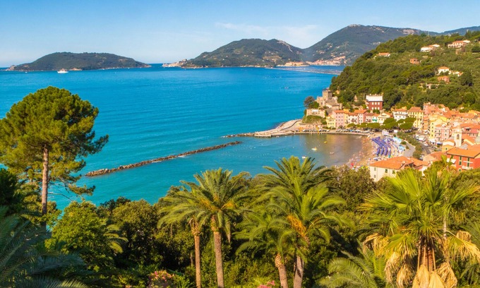 Lerici Casa | TODO INCLUIDO Villa junto al mar situada en un jardín botánico de 11 hectáreas