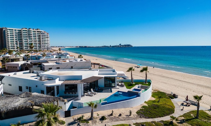 Puerto Penasco Casa | Luxury Oceanfront Home with Pool & Hot Tub - located on Sandy Beach