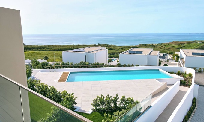 Atalaia Apartamento | LUXURY OCEANFRONT WITH SHARED POOL - 24H