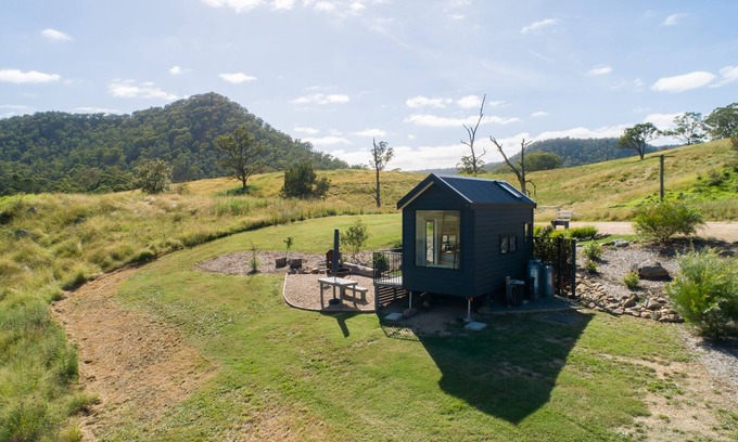 Joadja Cabina | Luxury Off-Grid Tiny House in the beautiful Southern Highlands