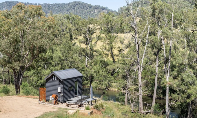 Joadja Cabina | Luxury Off-Grid Tiny House in the beautiful Southern Highlands