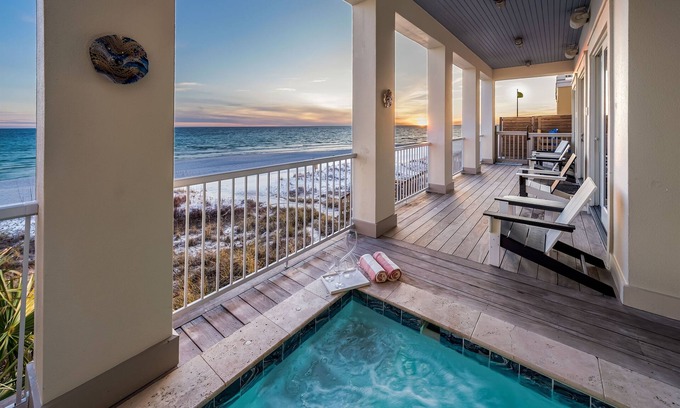 Delos Casa | Luxury on the Beach: Private Pool, Beachfront, 5 Kings, Beach Svc