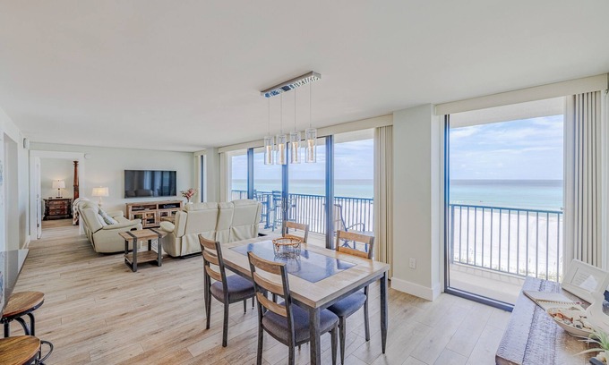 West Panama City Beach Condominio | Impresionantes vistas al mar en cada habitación! Frente a la playa de lujo, 2 sillas de playa gratis