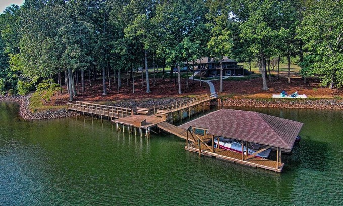 Mayhew Casa | Luxury On Woodstream