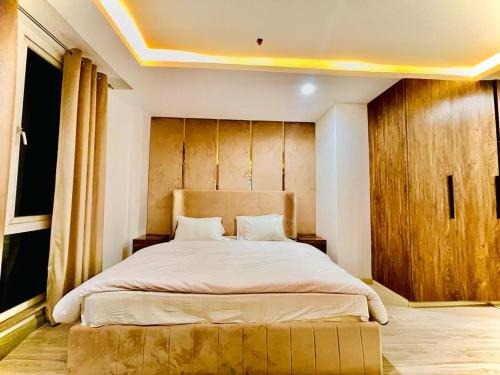 Lahore Apartamento | Luxury One Bed Apartment Goldcrest Grand Mall and Residency DHA LHR