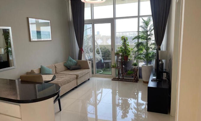 Jumeirah Village Apartamento | Luxury One Bedroom Hotel Apartment JVC in Damac Tower 108