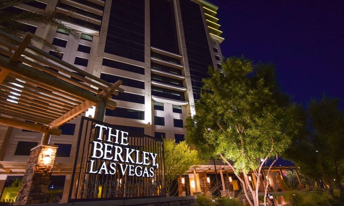 Enterprise Apartamento | Luxury one bedroom with full kitchen + amenities .