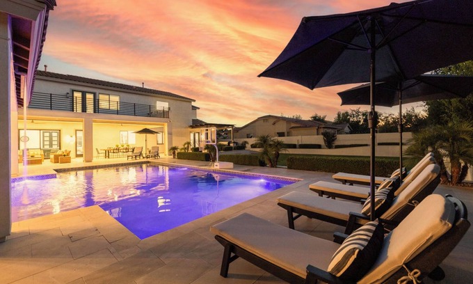 Chandler Casa | Luxury Outdoor Living: Heated Pool & Spa