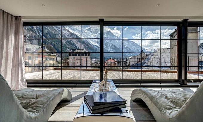 Chamonix City Centre Apartamento | Luxury penthouse in central Chamonix with Mont Blanc Views