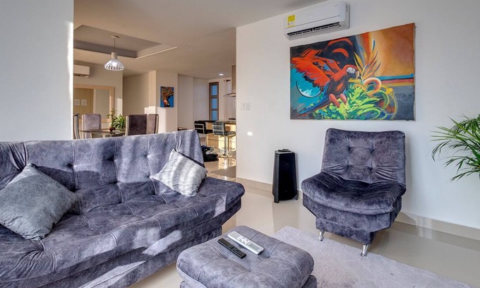 Santa Maria Condominio | Luxury Penthouse 6 BD 4 BTH w/ Rooftop Pool + Fiber Internet, Guest Friendly