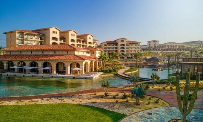 Los Cangrejos II y III Complejo | Luxury Penthouse Suite at Grand Solmar Rancho San Lucas with Golf
