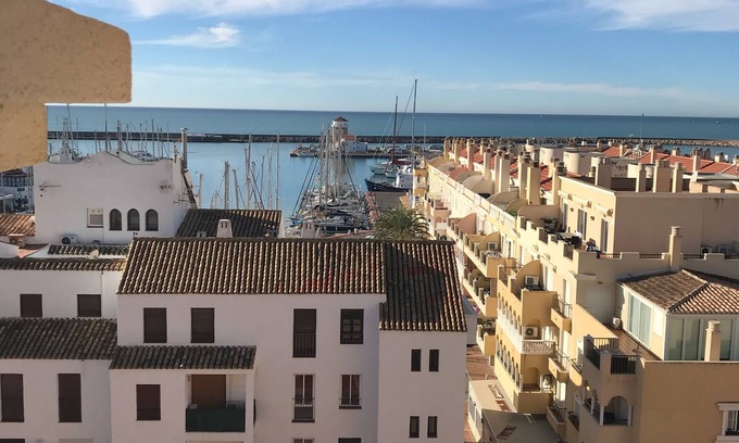 Almerimar Apartamento | Ático de lujo con vistas al campo de golf de Almerimar.