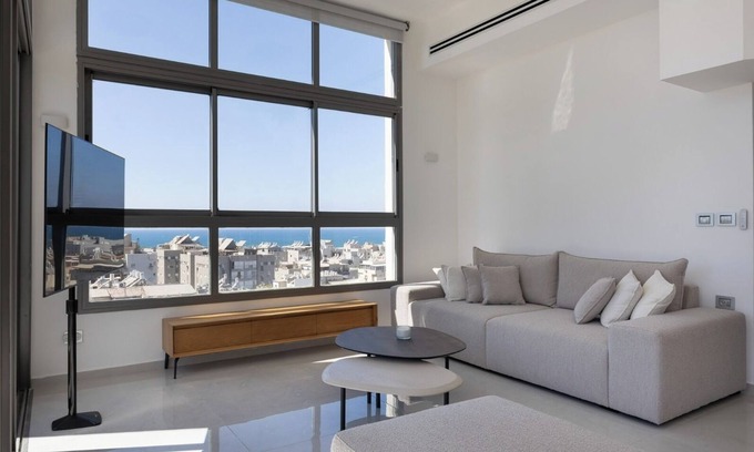 Bat Yam Apartamento | Luxury Penthouse with Sea View in Bat Yam