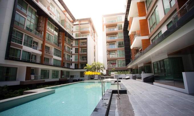 Pattaya Bay Apartamento | Piscina de lujo en el corazón de Pattaya