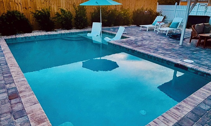 Riviera Beach Casa | Luxury Private Pool + 8-min Walk to Beach, Fast WiFi + Family Friendly