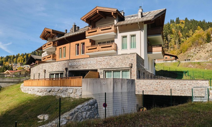 Viehhofen Apartamento | Luxury property with almost a ski-in/ski-out location
