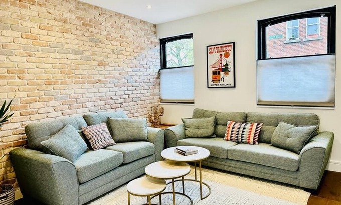 Portobello Casa | 💚💚Luxury Redbrick Townhouse, Best area of Dublin city, Parking, Laundry, Patio