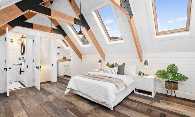 Caulfield South Apartamento | Luxury refined Victorian secluded quarters for the perfect relaxation.