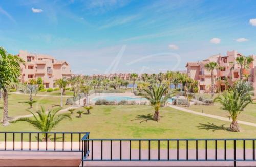 Torre-Pacheco Apartamento | Luxury Renovated Apartment Stunning Views Pool and Golf resort 5star