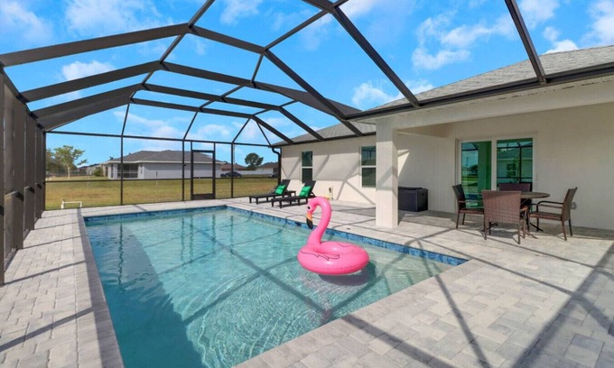 Mariner Casa | Luxury Retreat w/ Heated Saltwater Pool &Big Patio Perfect for 2 families