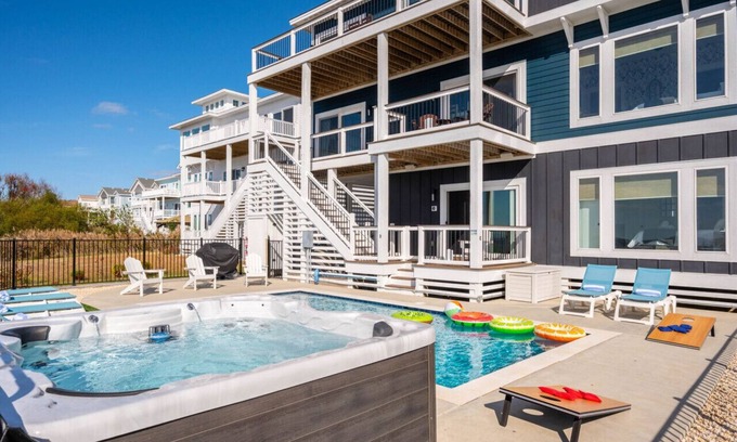 Currituck County Casa | Luxury Retreat: Water Front with Private Pool, Hot Tub & Dock