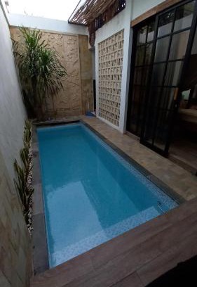 Gresik Casa | Luxury Room with Pool at Vila Raima