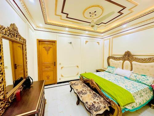 Gulberg Casa | Luxury rooms for guests