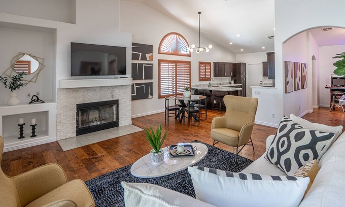 Paradise Park Vista Casa | ¡Casa de lujo en Scottsdale con el patio trasero del artista!