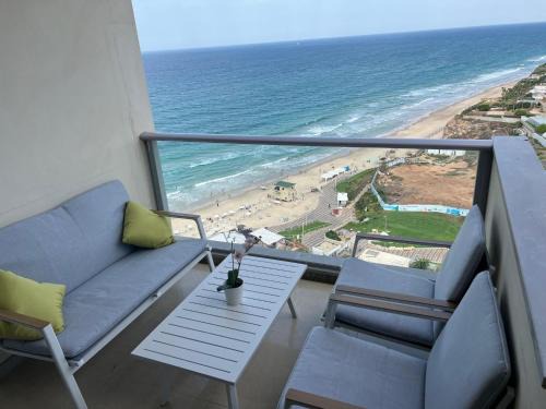 Herzliya Pituach Apartamento | Luxury Sea View Apartment