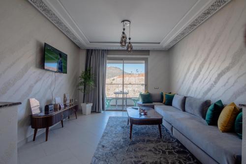 Secteur Touristique Apartamento | Luxury Seafront Apartment 99sqm with 2 Bedrooms and Wi-Fi Unlimited