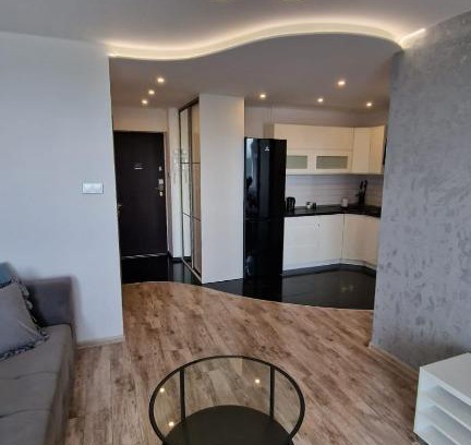 Radom Apartamento | LUXURY SILVER APARTMENT by Marta
