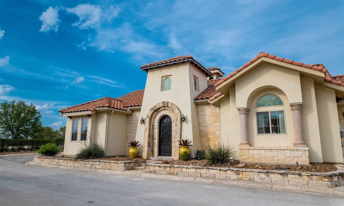 Kerrville Casa | Villa de lujo Hill Country en comunidad cerrada - Ideal para grupos grandes
