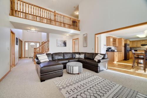 Tobyhanna Casa | Luxury Spacious Home with some FREE Amenities and Activities!