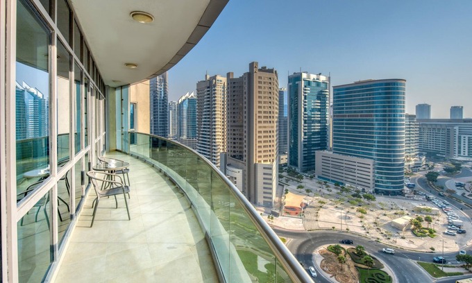 Barsha Heights Apartamento | Luxury stay at Madison 2Bedroom Balcony
