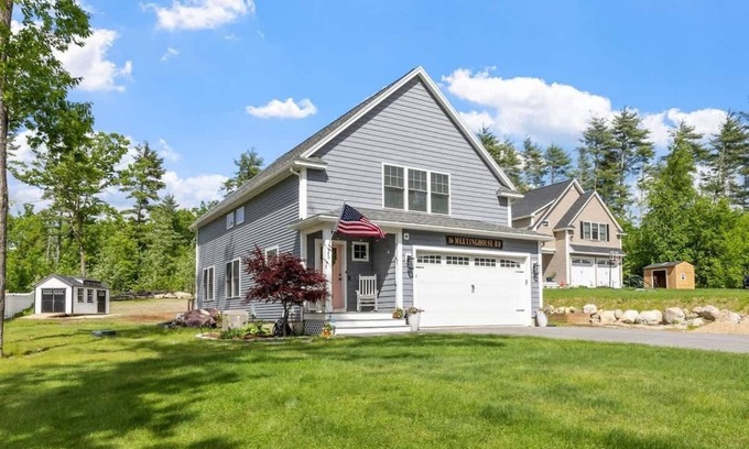 Barrington Casa | Luxury Stay – Chef’s Kitchen & Entertainment Space