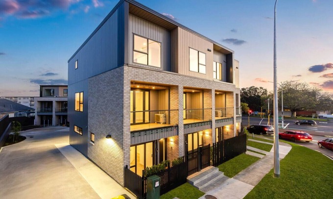 Takapuna Casa | Luxury Stay in Central Takapuna