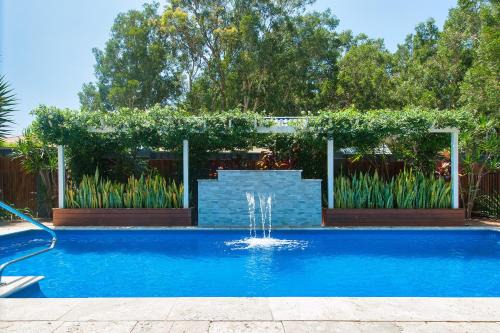Salamander Bay Casa | Luxury Stay with Private Heated Pool in Salamander Bay