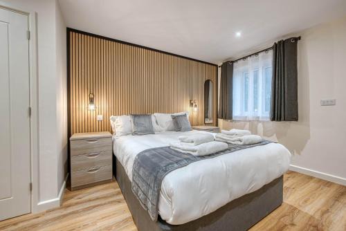 Priors Marston Apartamento | Luxury Stockton Studio Rooms, Free WiFi & Parking