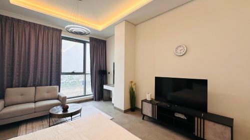 Business Bay Casa | Luxury Studio Apartments Business Bay With Balcony and Free parking by Belvilla
