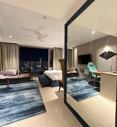Gurugram Apartamento | Luxury Studios Key 10