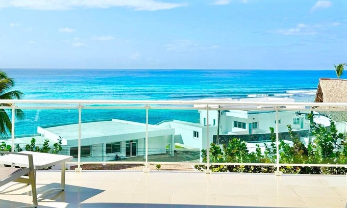 Boca Chica Apartamento | Luxury Suite Breathtaking Ocean View by DGM Resort at Vista Marina I