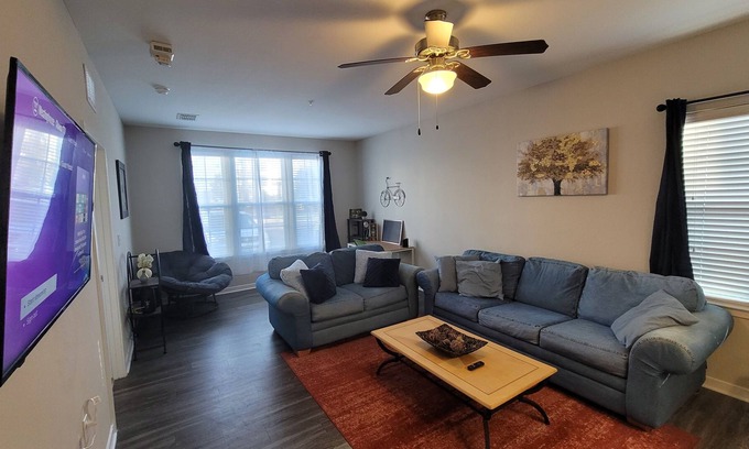 Brier Creek Country Club Apartamento | Luxury Suite *Gated Community *Free Parking *Entire Apt * Minutes From RDU & PNC