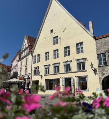 Old Town Apartamento | Luxury Suites in the Heart of Medieval Tallinn Old Town