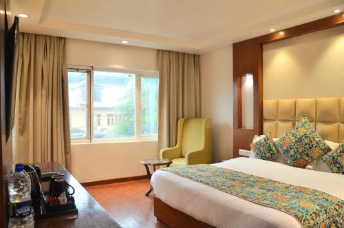 Nishat-Shalimar Complejo | Luxury The Royal Savoy