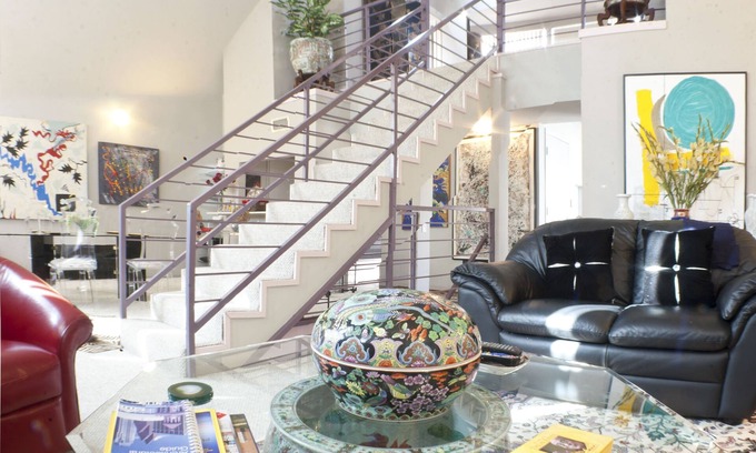 South Central Houston Casa | LUJO Town Home cerca de Museos, Convención, y Med Center, acceso a la piscina, IMPRESIONANTE!