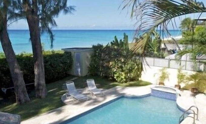 Brighton Apartamento | Lujo, Tropical, Frente a la Vida
