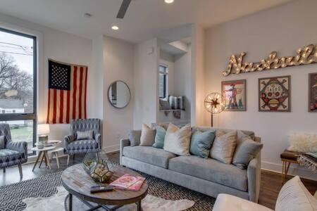 Edgehill Casa | Luxury Twin Homes in Nashville's Gulch